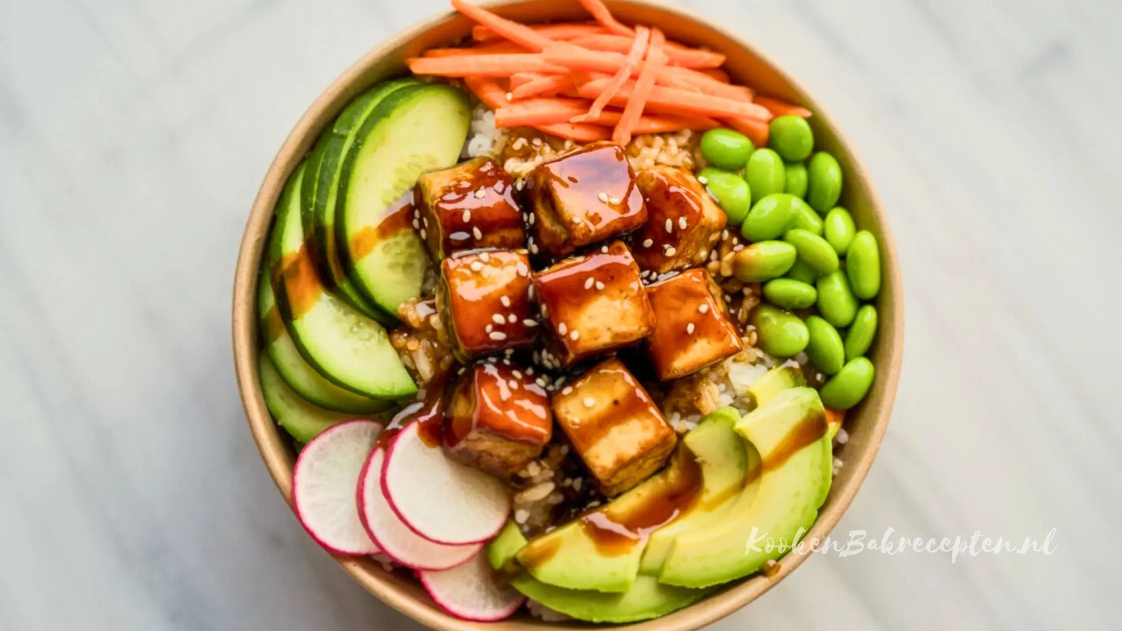 Zomerse Poké Bowl met Tofu