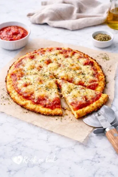 glutenvrije eiwitrijke cottage cheese pizza www.kookenbakrecepten.nl