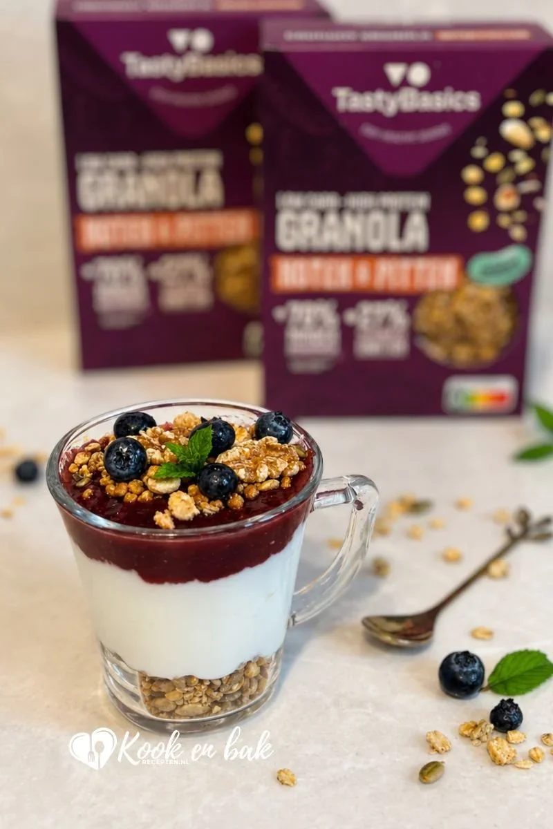 Eiwitrijke cheesecake cups met granola www.kookenbakrecepten.nl image f